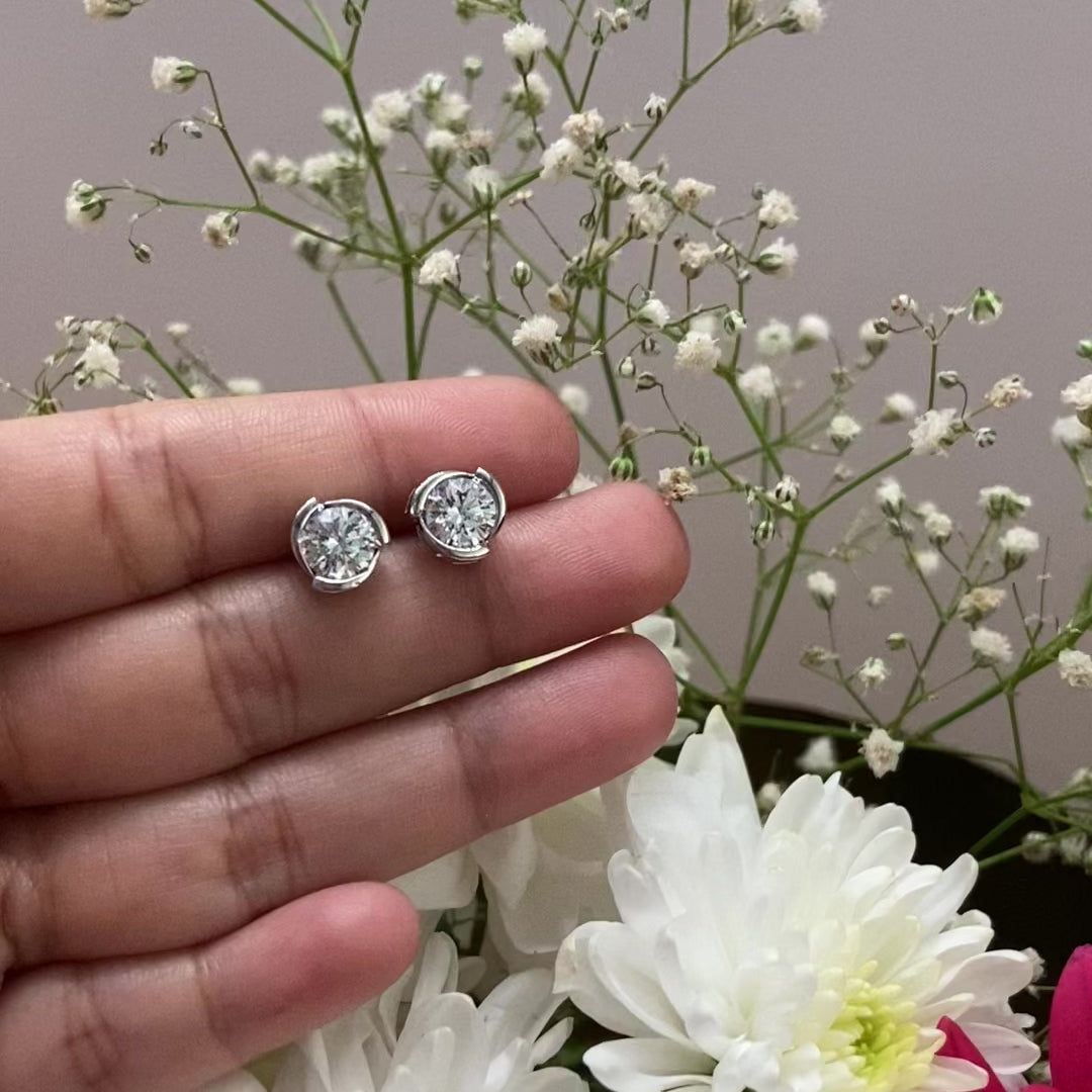 whirlwind-diamond-stud